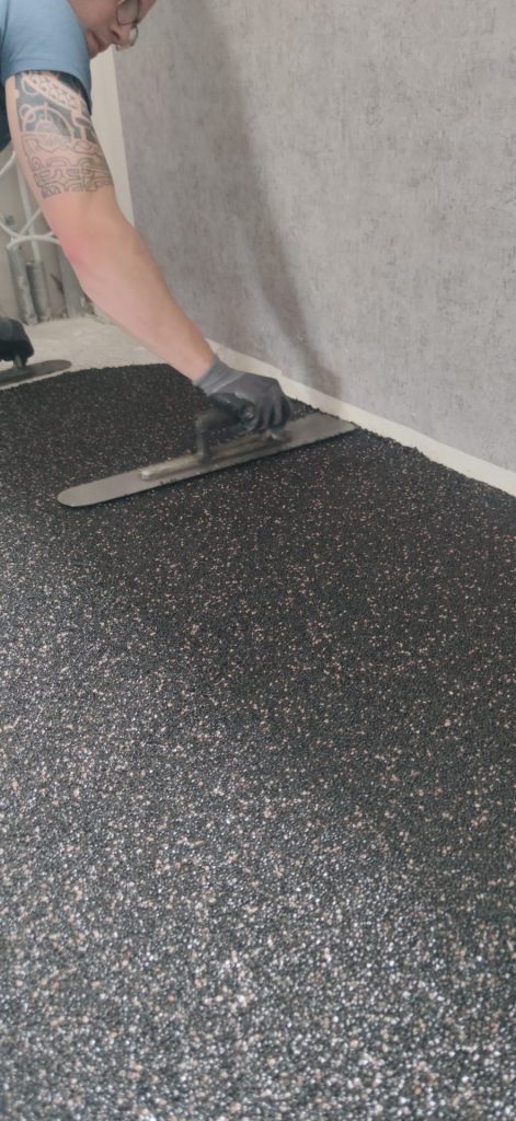 Steinteppich verlegen Schwertglätter